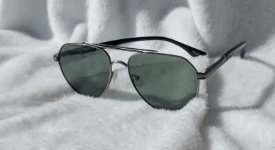 Lentes de Sol flotantes
