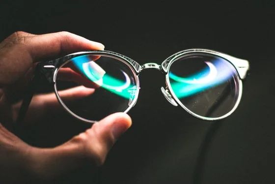 Tecnología de lente antirreflejo multicapa